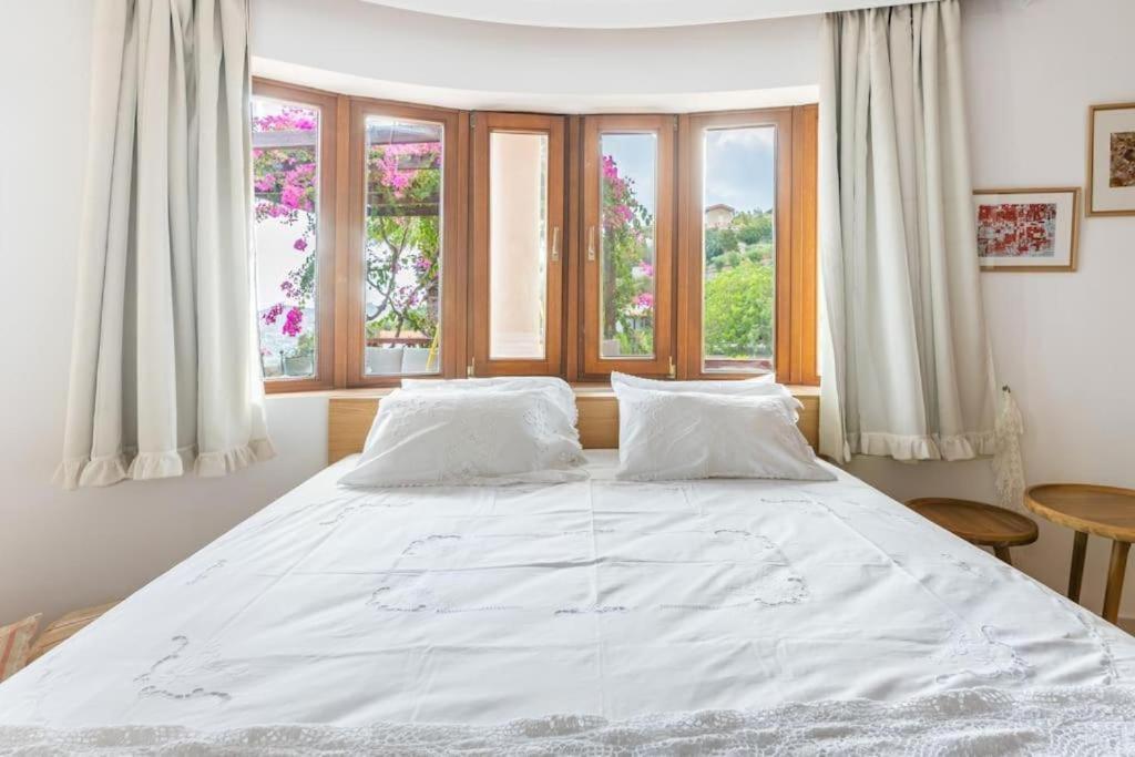 Modern Villas With Gardens And Stunning Views Ligaria  Bagian luar foto