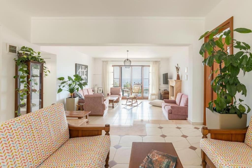 Modern Villas With Gardens And Stunning Views Ligaria  Bagian luar foto