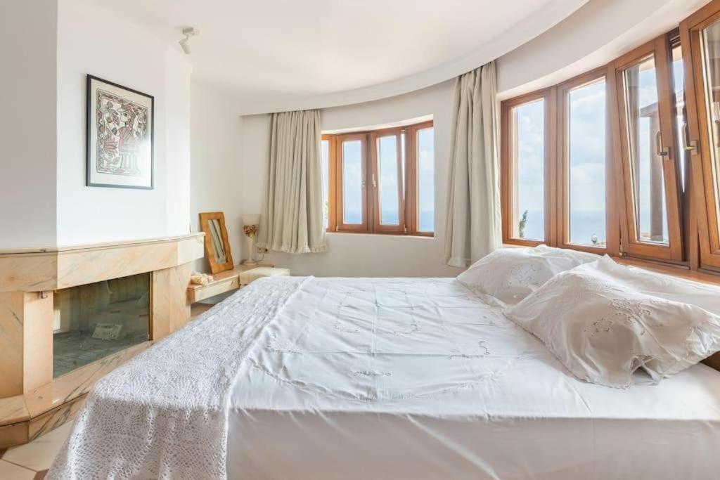 Modern Villas With Gardens And Stunning Views Ligaria  Bagian luar foto