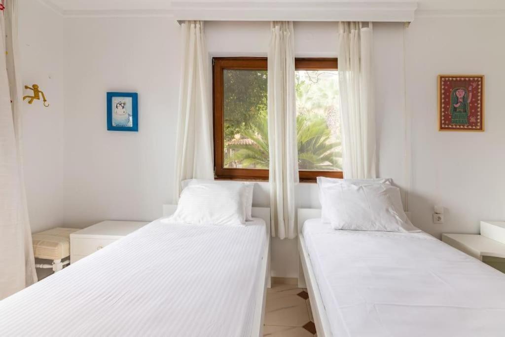 Modern Villas With Gardens And Stunning Views Ligaria  Bagian luar foto